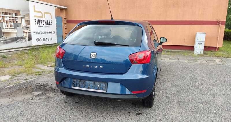 Seat Ibiza cena 17900 przebieg: 150000, rok produkcji 2012 z Sędziszów Małopolski małe 466